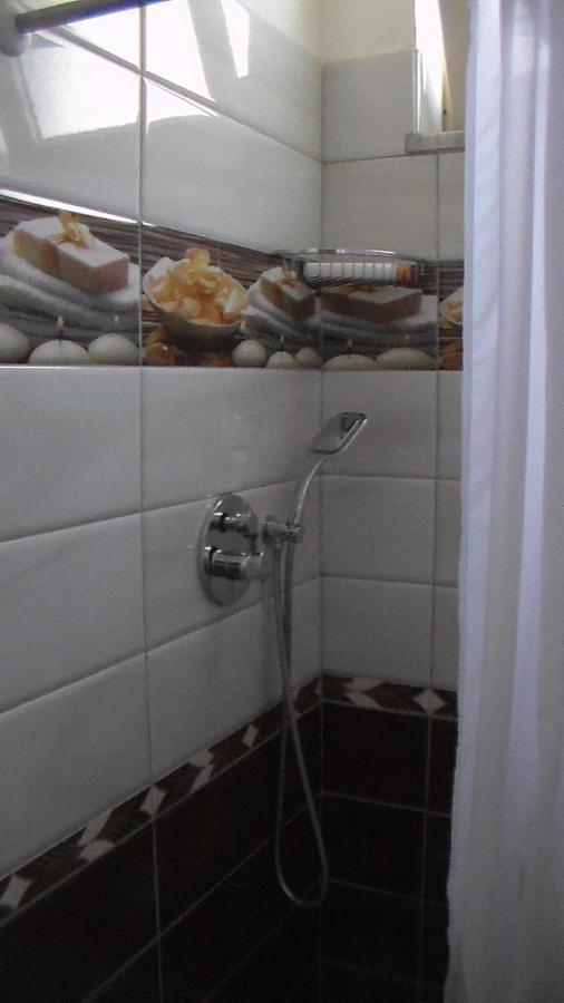Shkoder Hotel Temali Екстер'єр фото